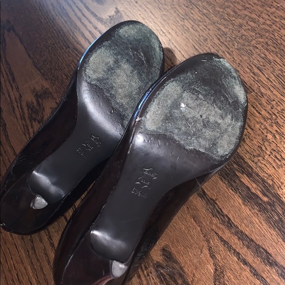 Tory Burch Black Leather Heel - Picture 4 of 5